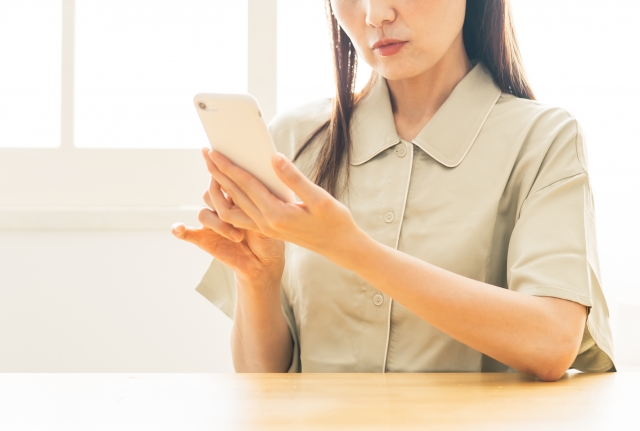 マッチングアプリって50代でも使えるの？【現実はどう？選び方も】