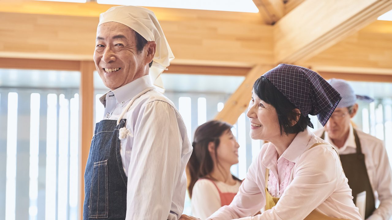 定年後の恋はあり得る？出会い方3選【注意点も】