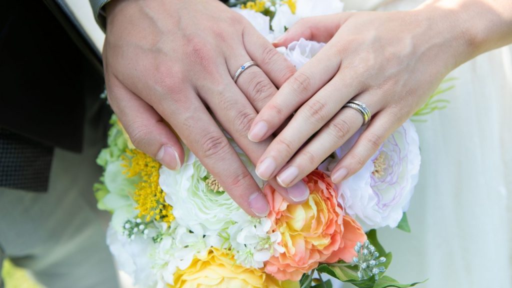 てんちむさんと青汁王子・三崎優太さんが入籍｜人生経験を重ねた大人の関係性